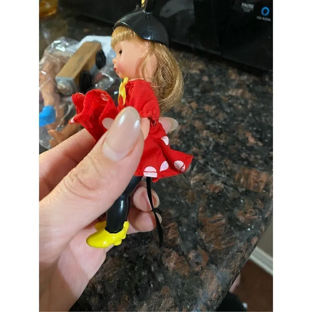 EUC Vintage Madame Alexander Minnie Mouse Mouseketeer Disney Doll
